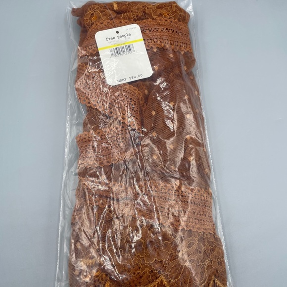 Free People
Winnie Lace Bodysuit - Picture 7 of 8